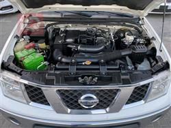 نيسان نافارا